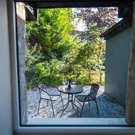 Apartment Newly Renovated Stylish Self-Catering Apartment