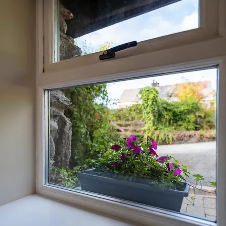 Newly Renovated Stylish Self-Catering Apartment Apartment *