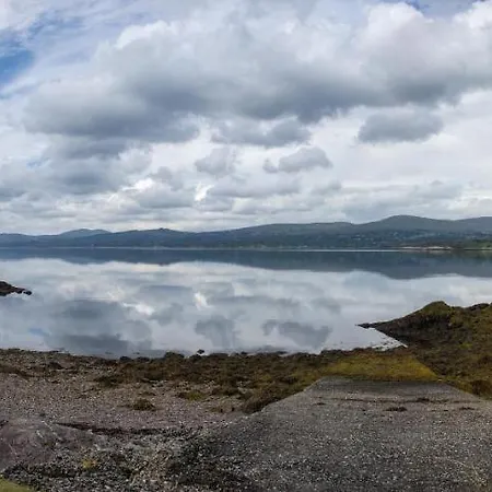 Newly Renovated Stylish Self-Catering Apartment Kenmare